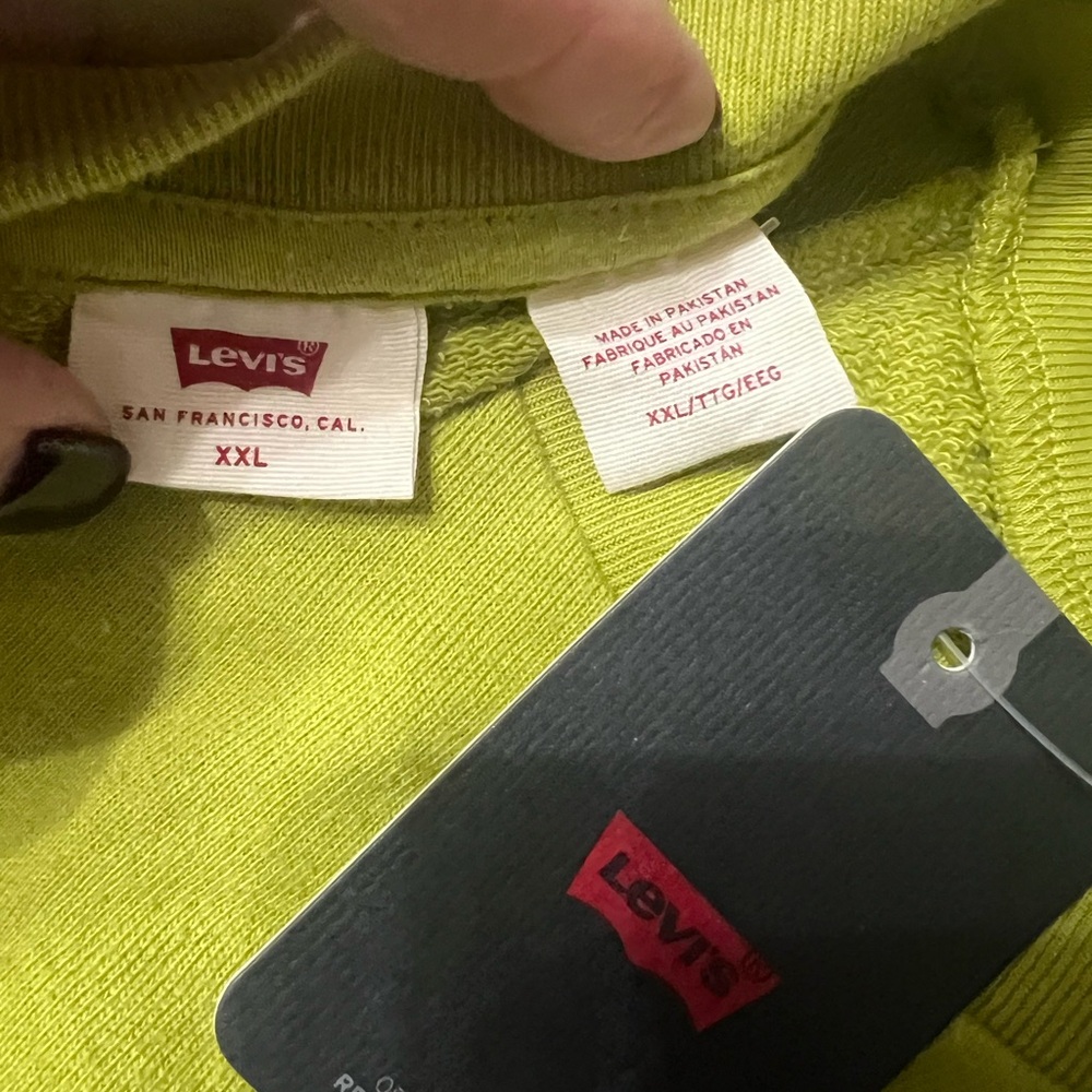 Levi's-Chartreuse Sweatshirt with Daisy Print NWT - Picture 6 of 10